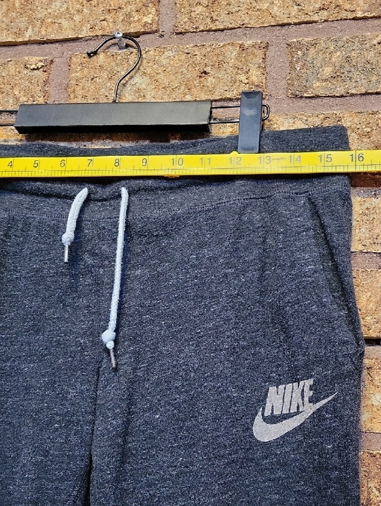 Nike Charcoal Gray Jogger Capri Sweatpants Size Medium - Picture 6 of 10